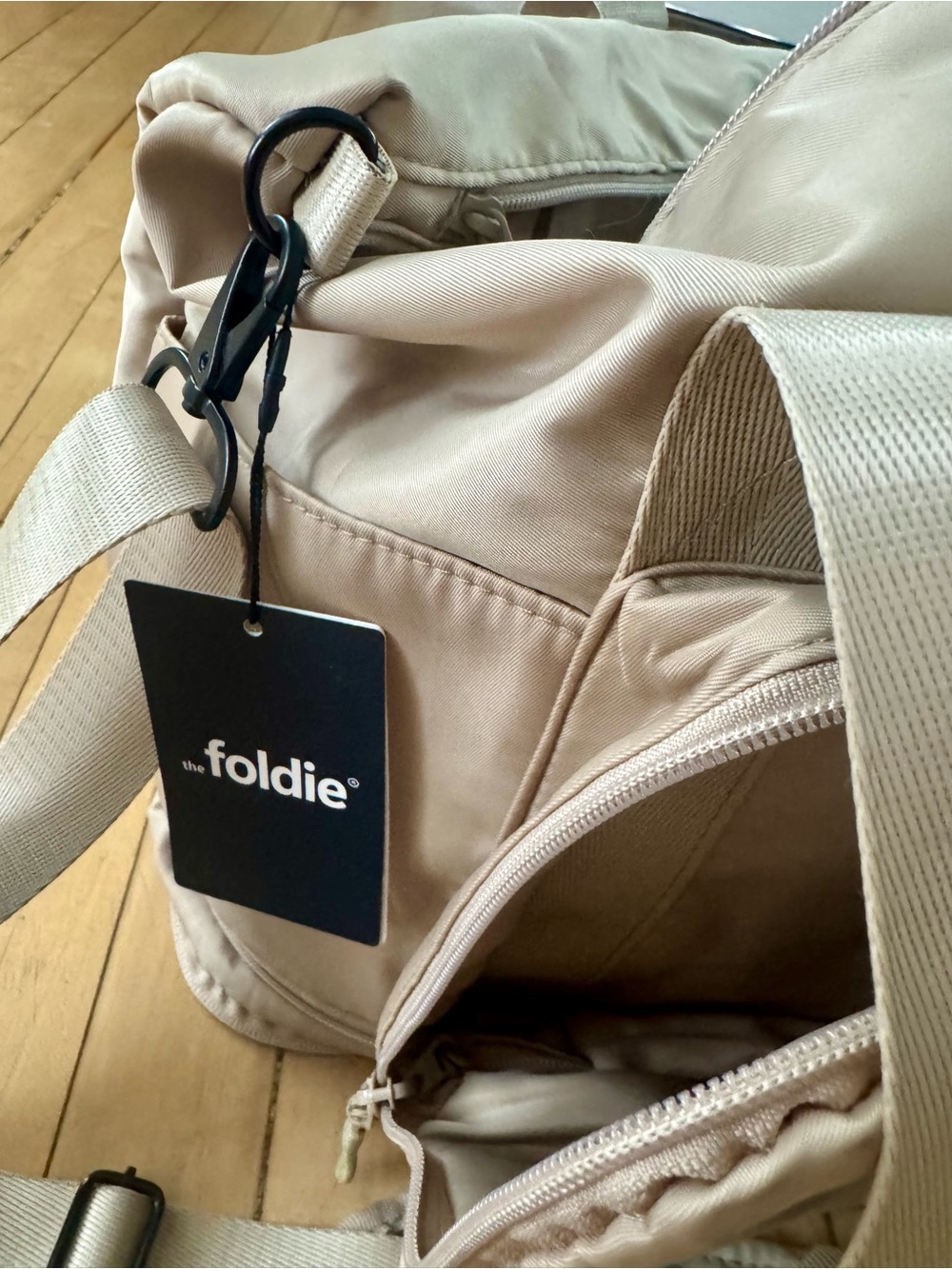 The Foldie Travel Tote Bag with Front Pocket - Casual Weekend Carryall - Picture 5 of 8
